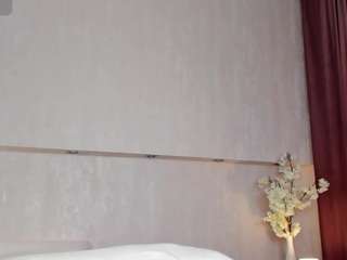 Er1ka live cam on CamSoda
