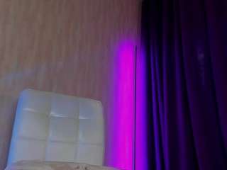 sonyakreez's live room