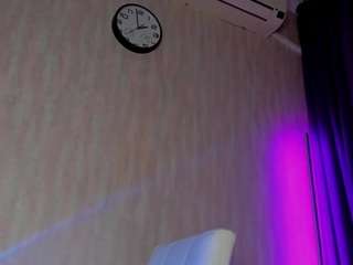 sonyakreez live webcam show