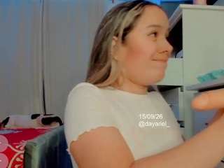 yellowranger1 live cam preview