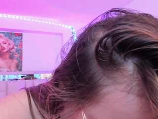 samanta-roberts Live Webcam on CamSoda