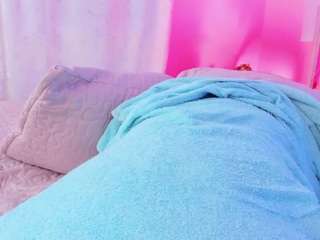 samanta-roberts's CamSoda show and profile