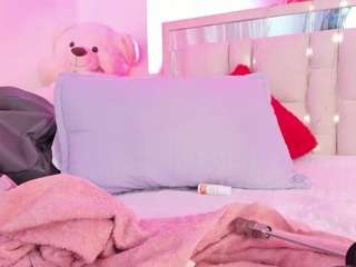samanta-roberts live profile