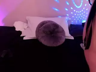 Samanta-roberts's Live Sex Cam Show