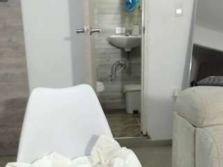 Ambarsofhia's live stream