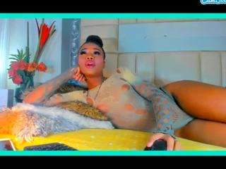 britny-porn Live Webcam on CamSoda