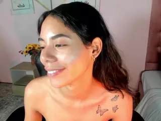 Teen Cate Martinez's Live Sex Cam Show