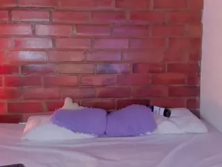 Crystal SKINNY's Live Sex Cam Show