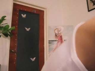 misslullu's CamSoda show and profile