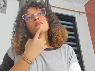 ada-gales Live Webcam on CamSoda