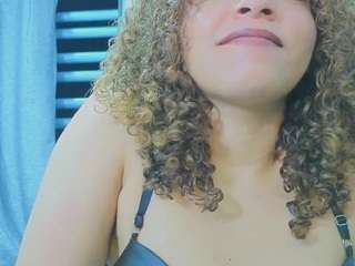 ada-gales Live Webcam on CamSoda