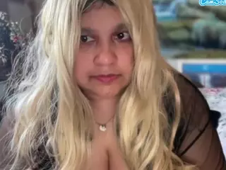 MelanieFawker's Live Sex Cam Show