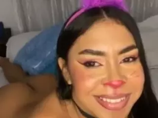 MAYAWEST's Live Sex Cam Show