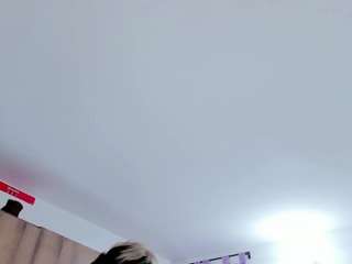 dolly-bm from CamSoda is Freechat