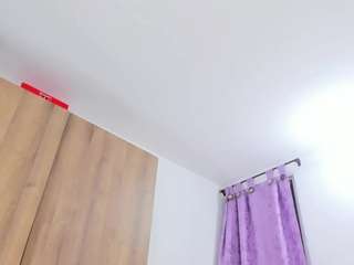 dolly-bm from CamSoda is Freechat