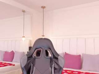 dolly-bm live cam profile