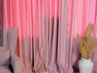 Emilyloveee's Live Sex Cam Show