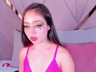 Checkout the stunning stripper Dannyhudsson as she's fondling her figure dannyhudsson from CamSoda