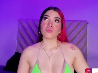 EmmaSwift's Live Sex Cam Show
