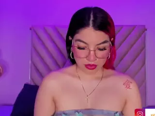 EmmaSwift's Live Sex Cam Show