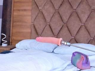 thaliahall1 Live Webcam on CamSoda