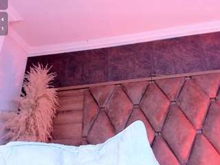 thaliahall1's live room