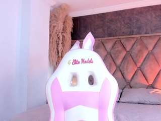 thaliahall1's live room