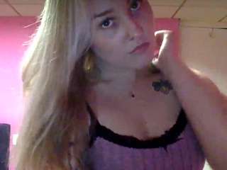 thicc-tattooed-bitch webcam