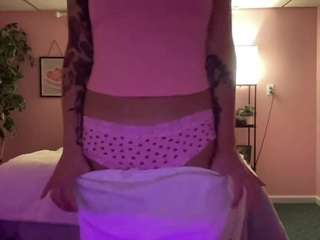 thicc-tattooed-bitch