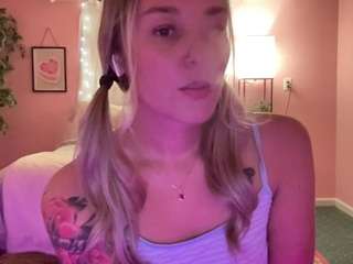 thicc-tattooed-bitch