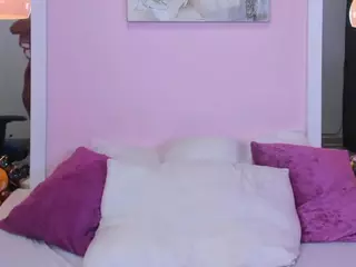 MiaWeiss's Live Sex Cam Show