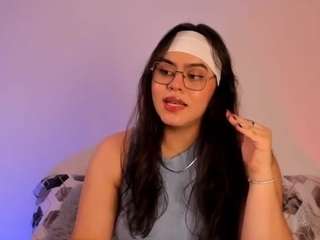 le modèle veronica185 est en webcam porno dans un show sur le site camsoda, il possède les tags suivants: ass,ass clapping,young adult,toys,teen 18,tattoos,strip,spank,lovense,hairy-pussy,fingers,feet,facial,dildo,cum,brown eyes,body massage,black hair,asshole,big ass