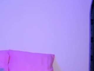 Ce modèle est en direct maintenant. veronica185
