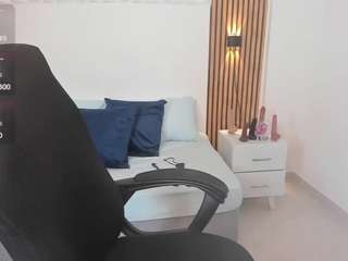 valeria-acosta Live Webcam on CamSoda