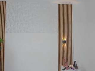 valeria-acosta's CamSoda show and profile