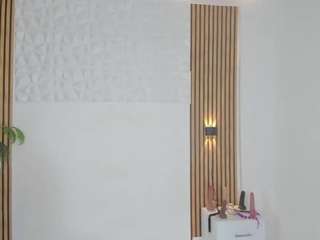 valeria-acosta Live Webcam on CamSoda