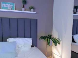 le modèle valeria-acosta est en webcam porno dans un show sur le site camsoda, il possède les tags suivants: amateur,lush,twerk,toys,tittyfuck,tease,tattoos,squirter,shaved-pussy,pussy,no smoking,nipple piercings,nature,ass,naked,lovense,control,asshole,bedroom,black hair