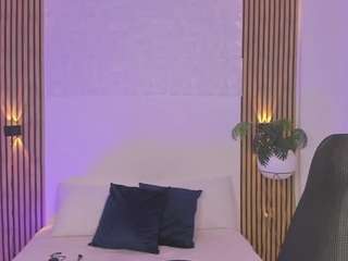 valeria-acosta Live Webcam on CamSoda