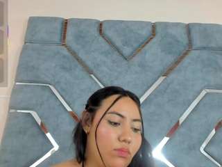 lucciaporter's CamSoda show and profile