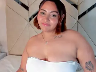 LucciaPorter's Live Sex Cam Show