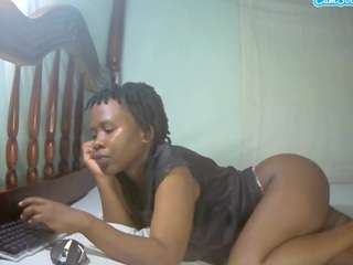 queenloovee webcam