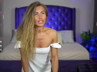 nikki-moore's Live Sex Cam Show