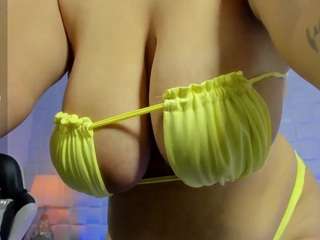 iris-torrez live webcam show