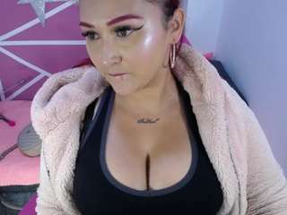 lucybeatifull webcam