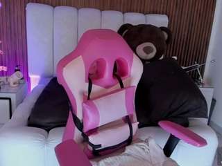 lucybeatifull's live room