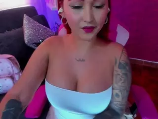 lucybeatifull's Live Sex Cam Show