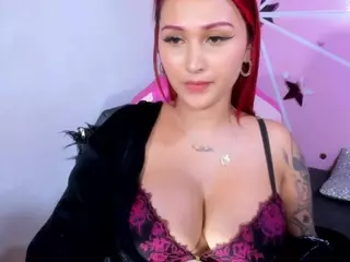 lucybeatifull's Live Sex Cam Show
