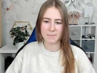 meganxcute's CamSoda show and profile