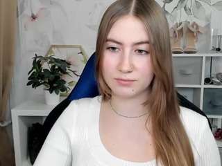 meganxcute's CamSoda show and profile