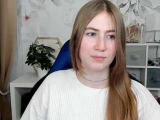 meganxcute live cam profile